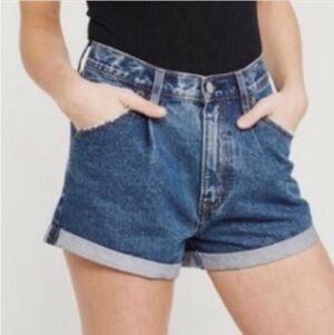 Abercrombie & Fitch Women 25/0 Denim Pleated Cuffed Annie High Rise Jean Short
